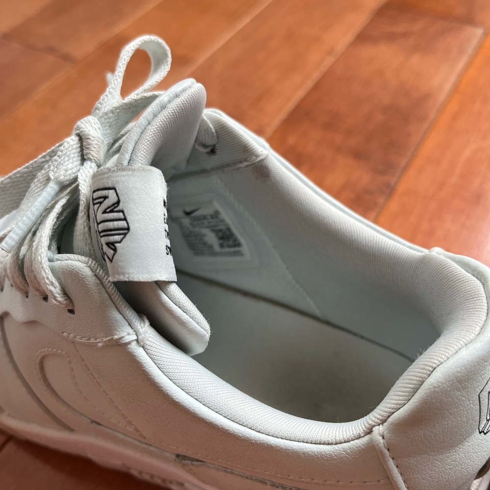 Nike Light Teal Women's Sneakers - Picture 4 of 8
